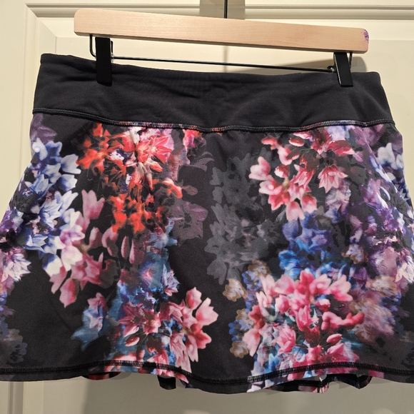 Lululemon Pace Setter Skirt Skort Floral Print Women's Size 10 Excellent EUC I - Picture 1 of 16